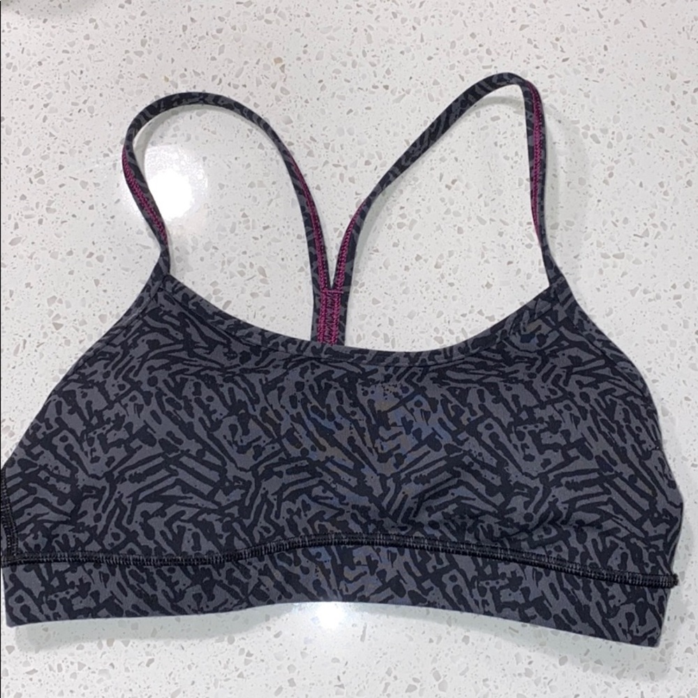 Lululemon Flow Y Sports Bra